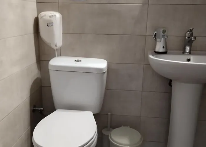 Maria's Modern , 아파트 모넴바시아